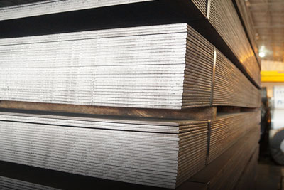 Corte de Chapas de Aço Carbono